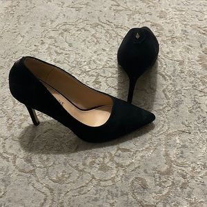 Black heel that I don’t wear anymore
